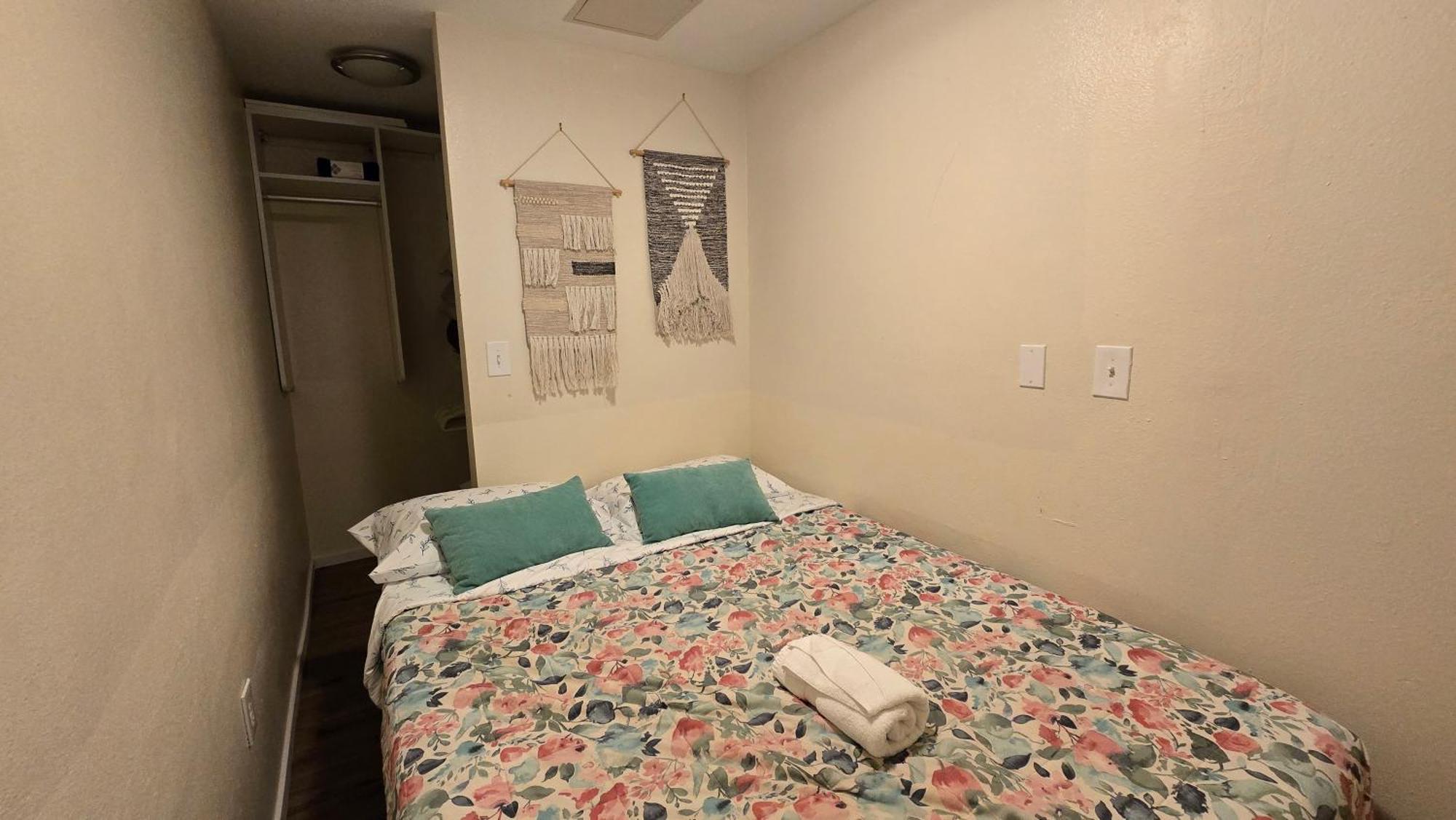 Lovely 1 Bedroom Condo In The Heart Of Seattle! Exterior photo