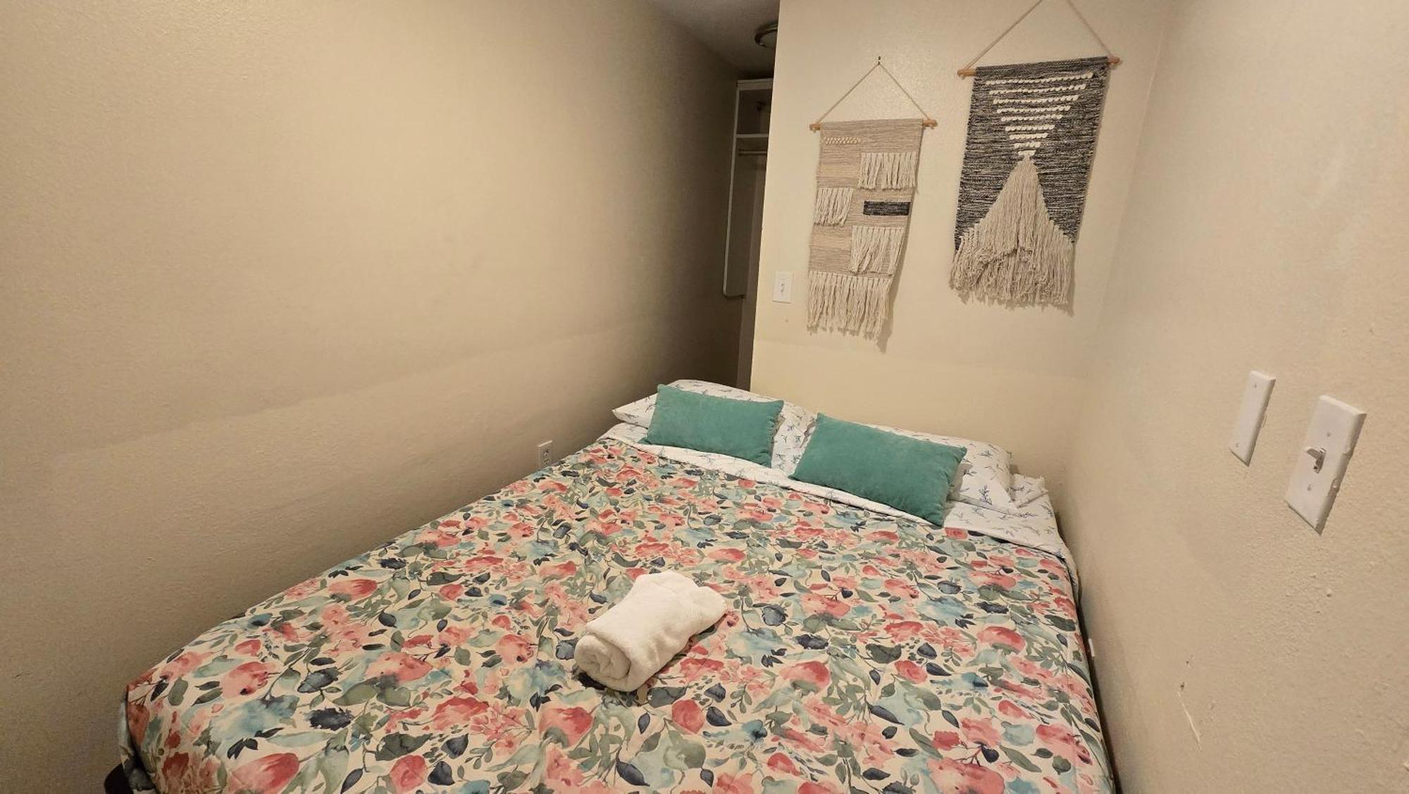 Lovely 1 Bedroom Condo In The Heart Of Seattle! Exterior photo